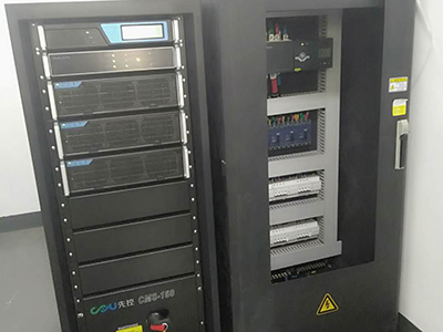 نظام UPS خادم الشبكة للحكومة